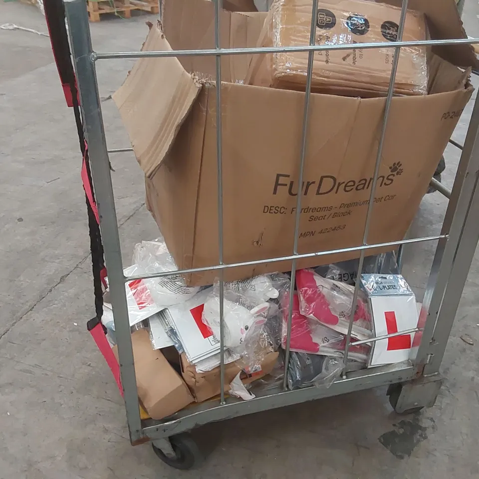 CAGE OF ASSORTED CONSUMER PRODUCTS/FURNITURE PARTS INCLUDING: 'L' PLATES, PLAYPEN ECT // CAGE NOT INCLUDED 