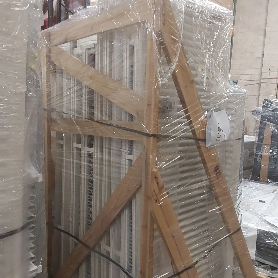 PALLET CONTAINING APPROXIMATELY 13x CONVECTOR MIXED RADIATORS