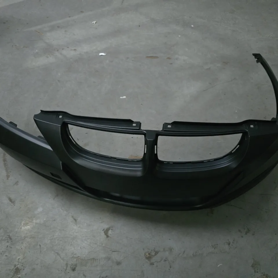 BMW 3 SERIES E90/E91 2005-2008 FONT BUMPER - COLLECTION ONLY