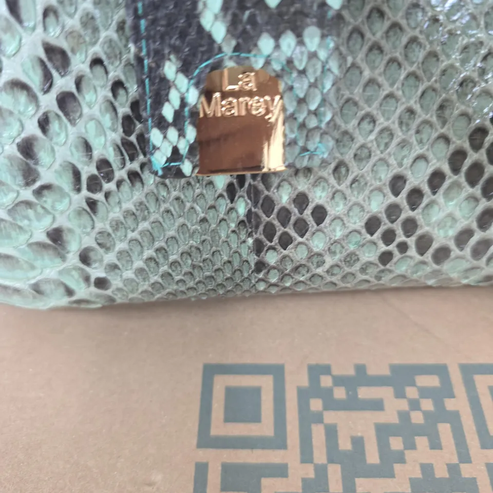 LA MAREY LONDON TURQUOISE SNAKESKIN-PATTERN HANDBAG