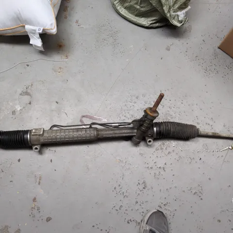 USED STEERING RACK & PINION ASSEMBLY