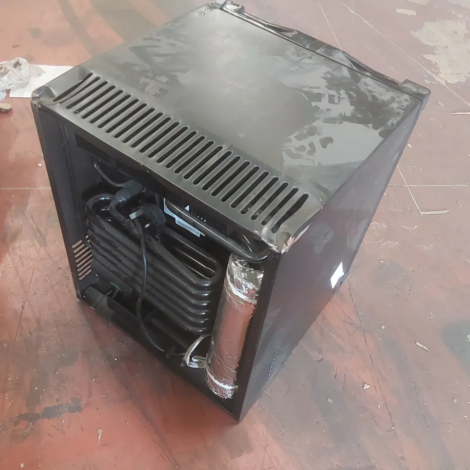 BLIZZARD BMB30 30L MINI BAR FRIDGE