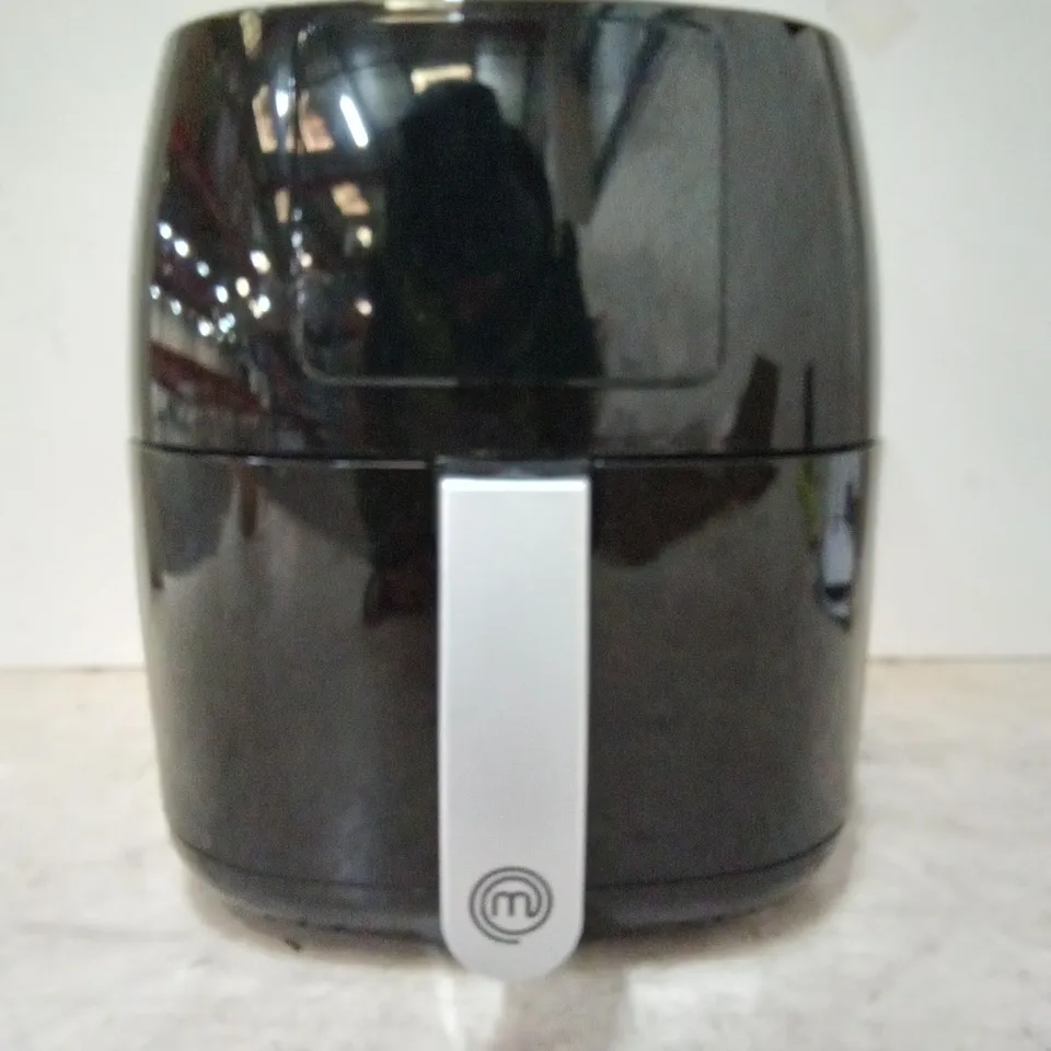 BOXED MASTERCHEF 4.5L DIGITAL AIR FRYER 