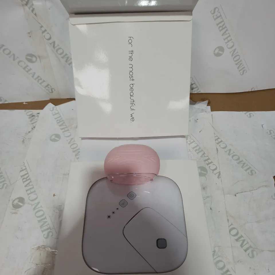 BOXED ME SLEEK HAIR REMOVAL DEVICE 
