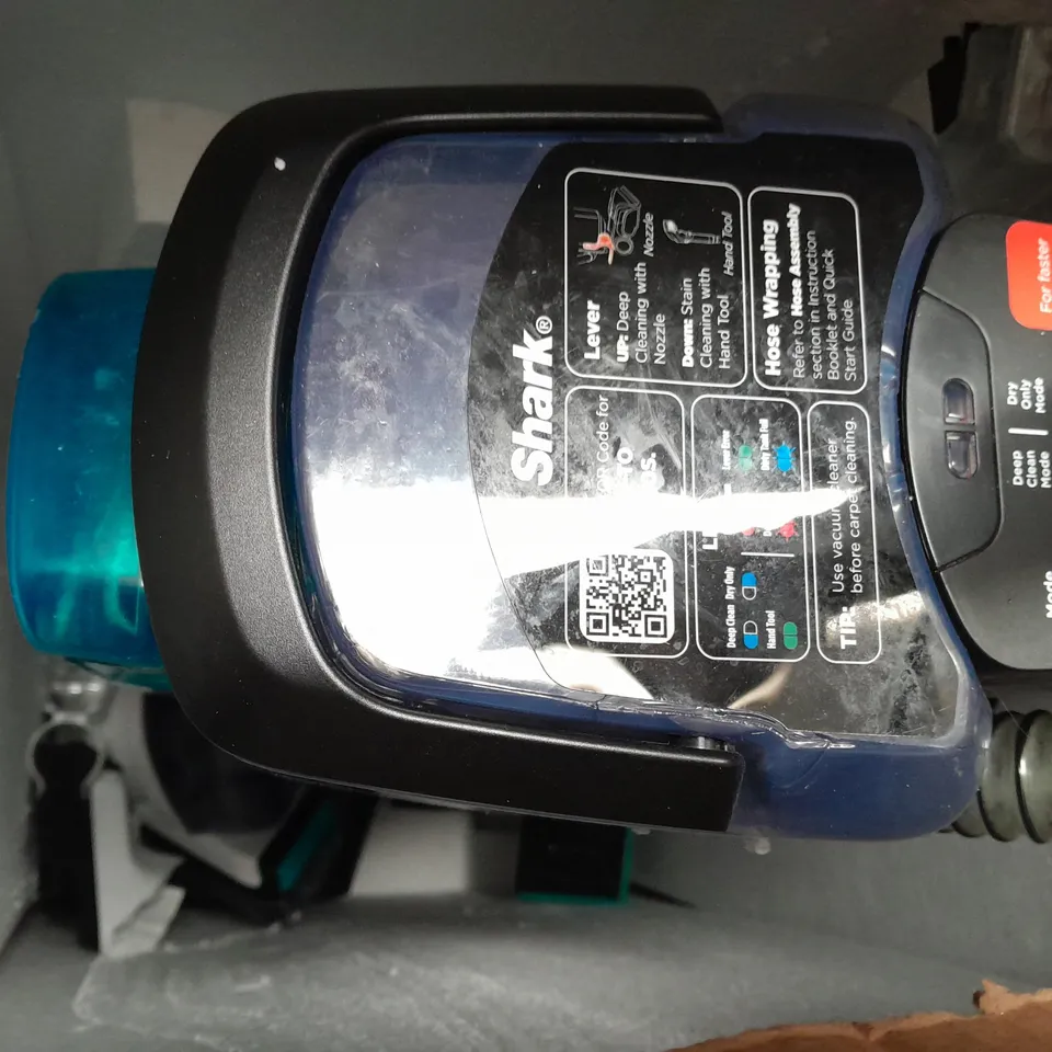 SHARK CARPET XPERT DEEP CARPET CLEANER & BUILT IN STAIN STRIKER EX200UK - COLLECTION ONLY