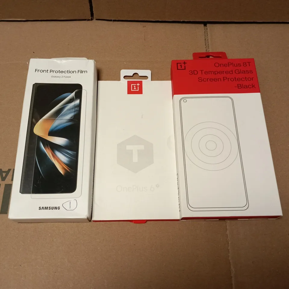 APPROX 20 ASSORTED MOBILE PHONE ACCESSORIES TO INCLUDE SAMSUNG GALAXY Z FOLD4 FRONT PROTECTION FILM, ONEPLUS 8T ACCESSORIES