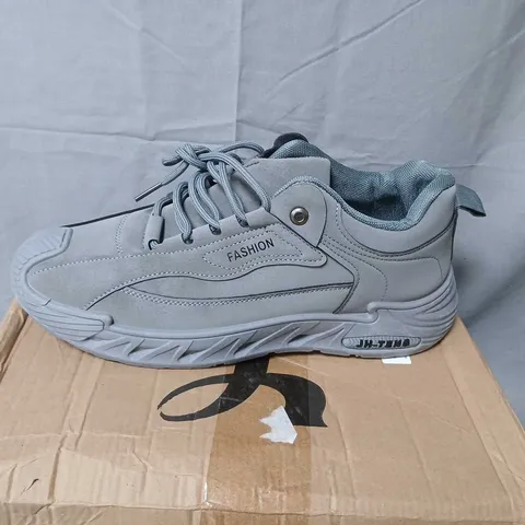 GREY FASHION SNEAKERS – UNBRANDED CASUAL ATHLETIC SHOES SIZE 46