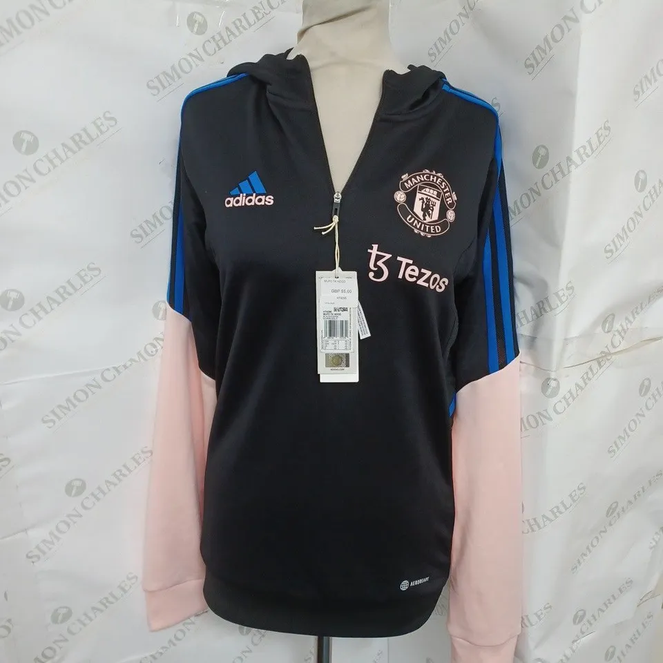 ADIDAS MUFC HOODED HALF ZIP IN BLACK/ICE PINK SIZE XS