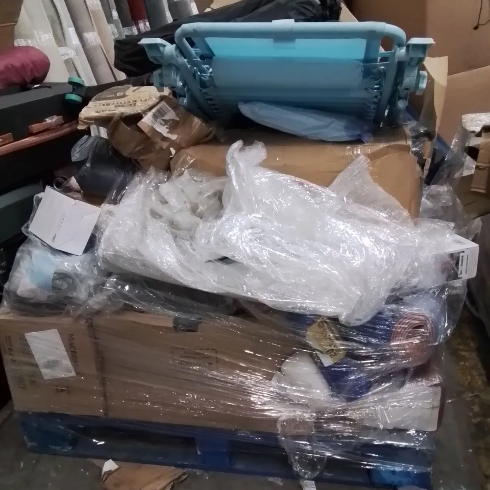 PALLET OF ASSORTED HOUSEHOLD GOODS AND PRODUCTS TO INCLUDE;SUN LOUNGER,PORTABLE HAND HELD FAN,CAMPING CHAIRS