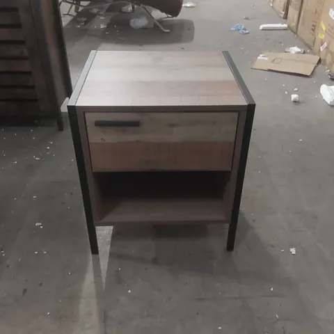 PAVONEA 1-DRAWER BEDSIDE TABLE