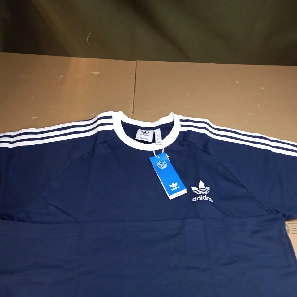 ADIDAS ORIGINA LOGO T-SHIRT SIZE L