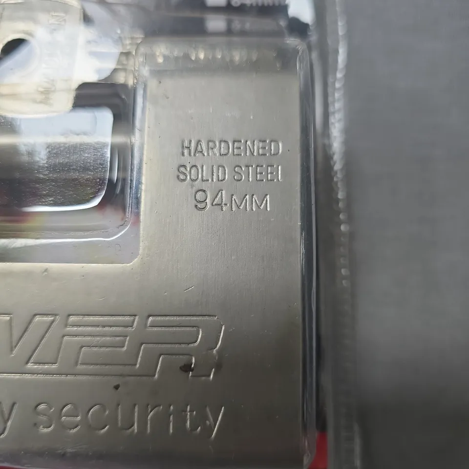 RIVVER HARDENED SOLID STEEL 94MM SAFETY LOCK WITH KEYS – BLISTER PACK