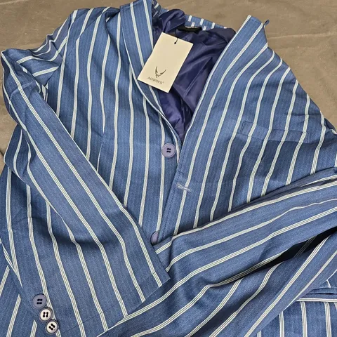 AOWOFS STRIPED BLUE SHIRT – BUTTON-DOWN, CHEST POCKET, XL