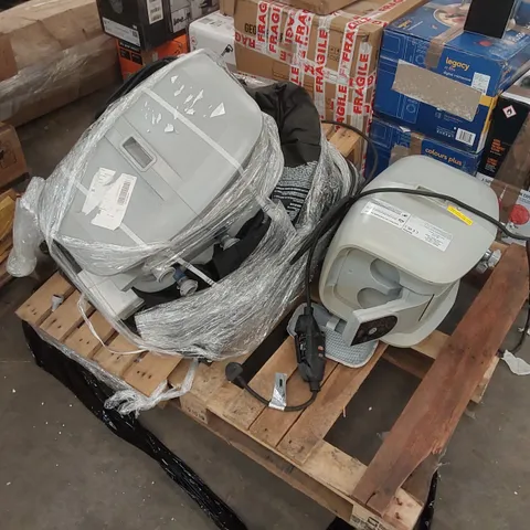 PALLET OF ASSORTED HOT TUB PARTS