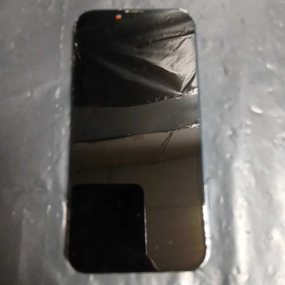 APPLE IPHONE (BLACK) – TRIPLE-CAMERA, MODEL UNVERIFIED