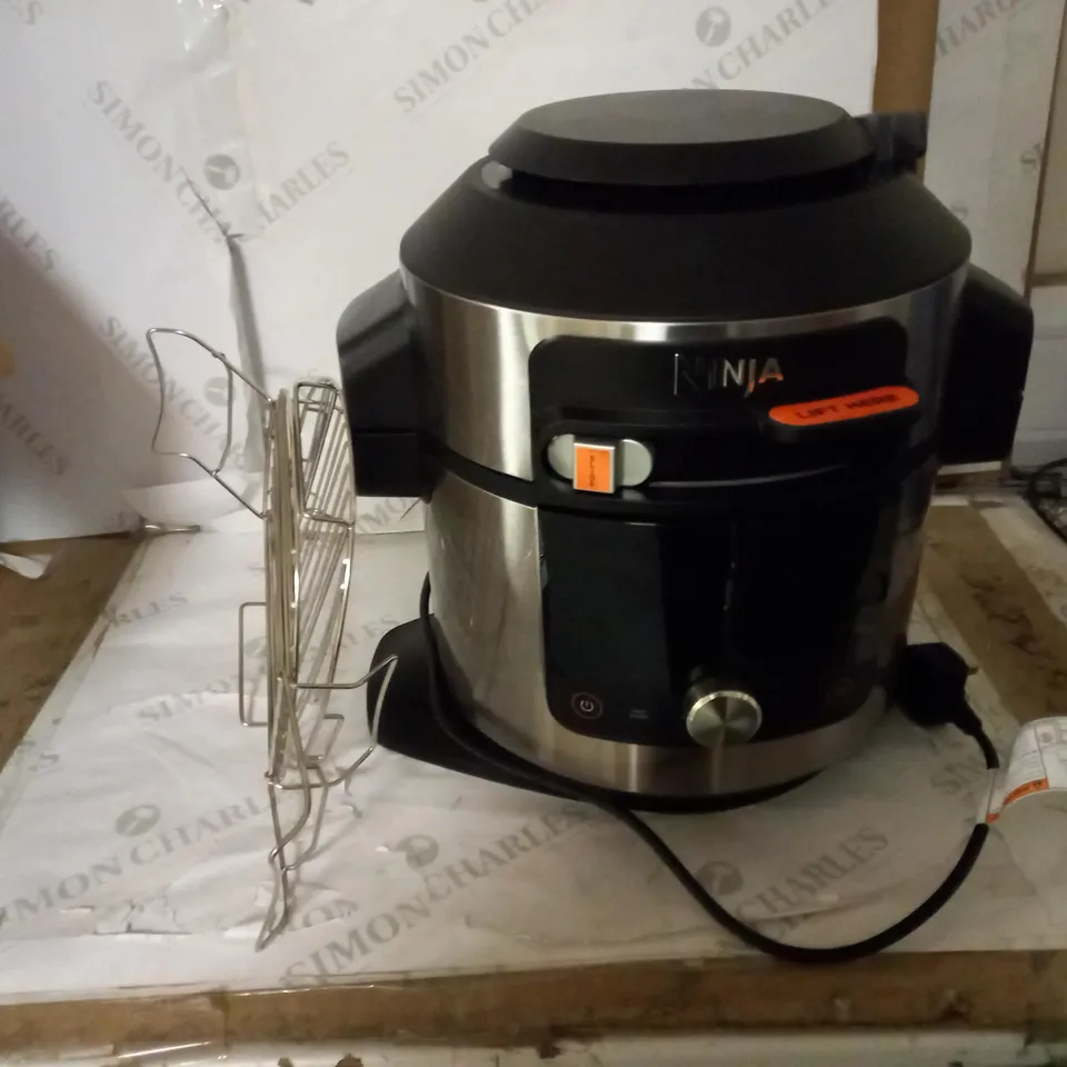 NINJA FOODI MAX SMARTLID MULTI-COOKER