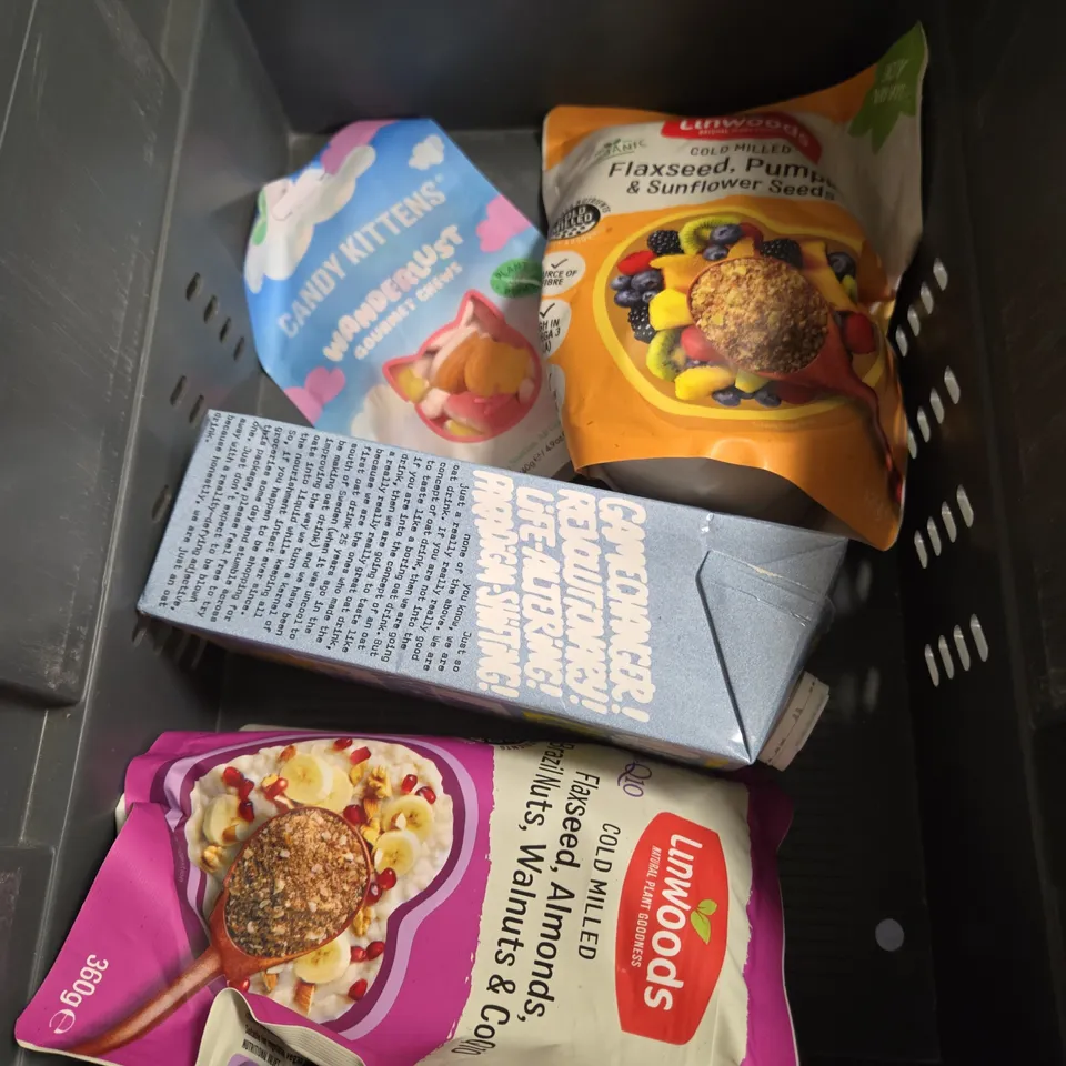 APPROXIMATELY 12 ASSORTED FOOD & DRINK ITEMS TO INCLUDE - OATLY DRINK - LINWOODS FLAXSEED MIX - OSSA BONE BROTH - ETC - COLLECTION ONLY