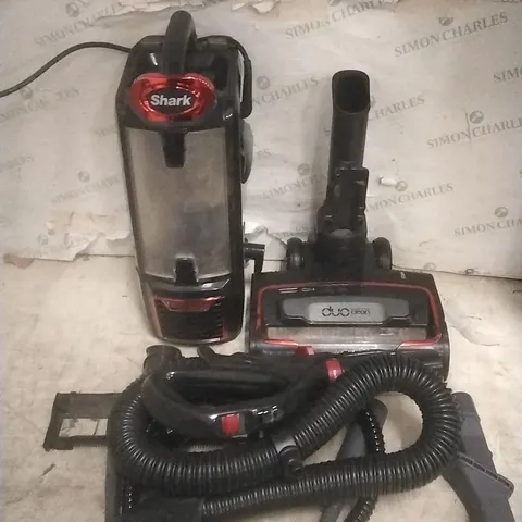 BOXED SHARK DUO CLEAN VACUUM CLEANER