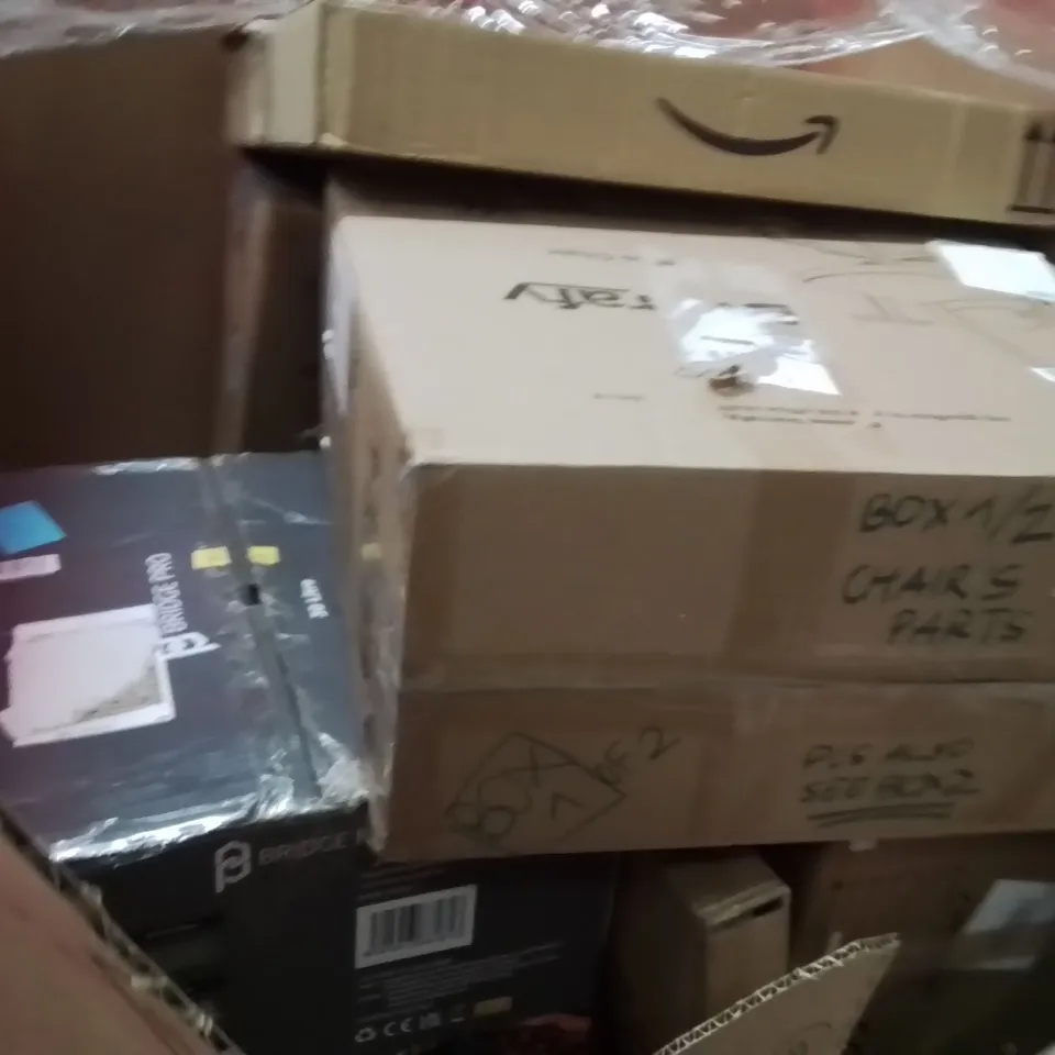 PALLET OF ASSORTED HOUSEHOLD GOODS AND PRODUCTS TO INCLUDE;MICROWAVE OVEN,OFFICE CHAIR,STORAGE BOX