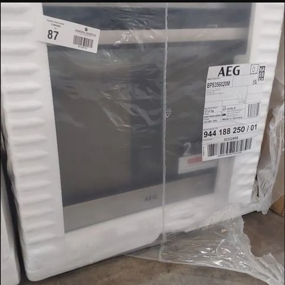 AEG 6000 SERIES INTEGRATED STEAM BAKE SINGLE MULTI FUNCTION ELECTRIC OVEN STAINLESS STEEL MODEL BPS356020M RRP £592