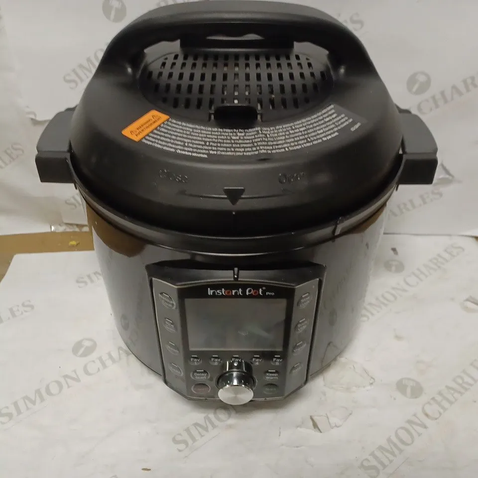 INSTANT POT PRO ELECTRIC MULTI FUNCTIONAL COOKER