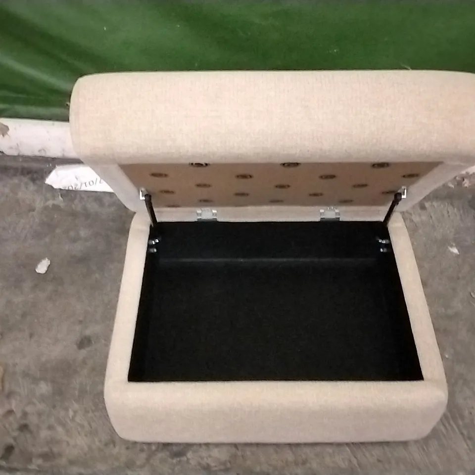 QUALITY BRITISH DESIGNED & MANUFACTURED G PLAN BEIGE FABRIC STORAGE FOOTSTOOL