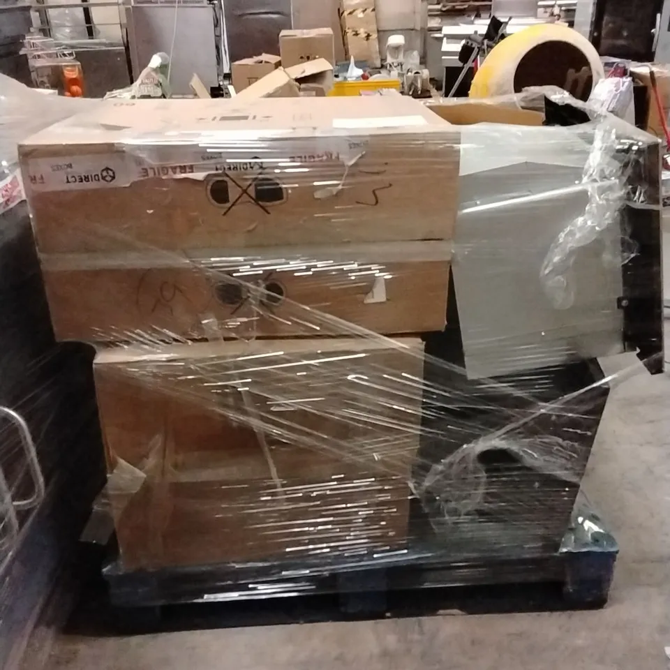 PALLET OF ASSORTED KITCHEN APPLIANCES TO INCLUDE;MICROWAVE,COOKER HOOD,