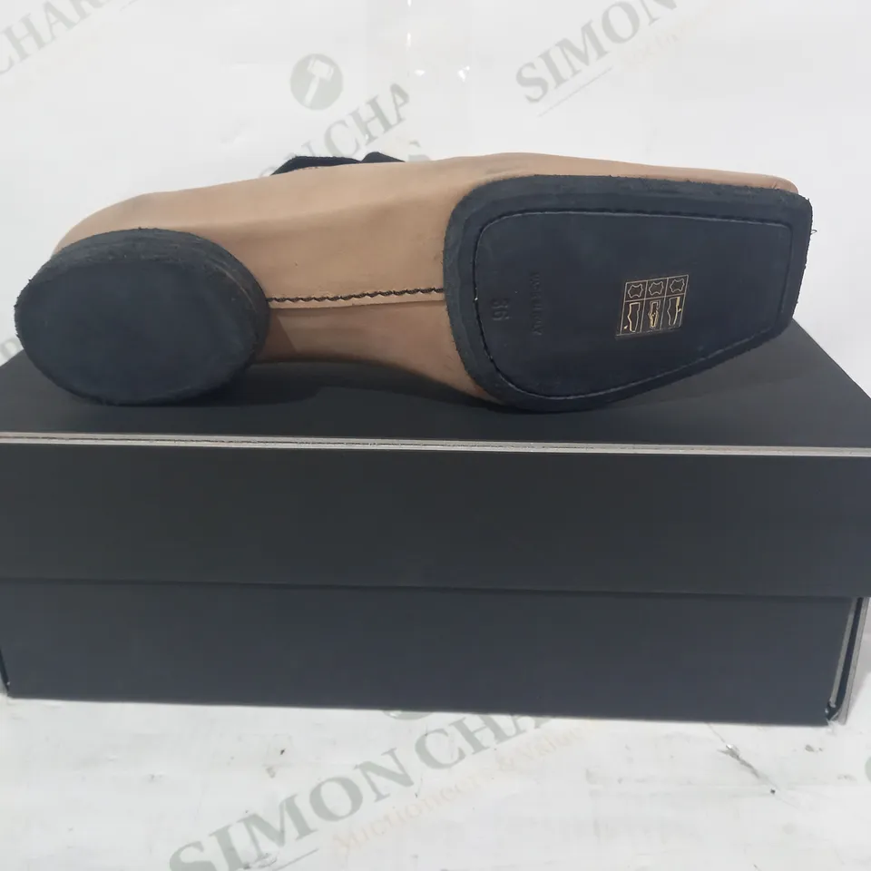 BOXED PAIR OF UMA WANG CALF LEATHER BALLET SHOES IN ROSE EU SIZE 36