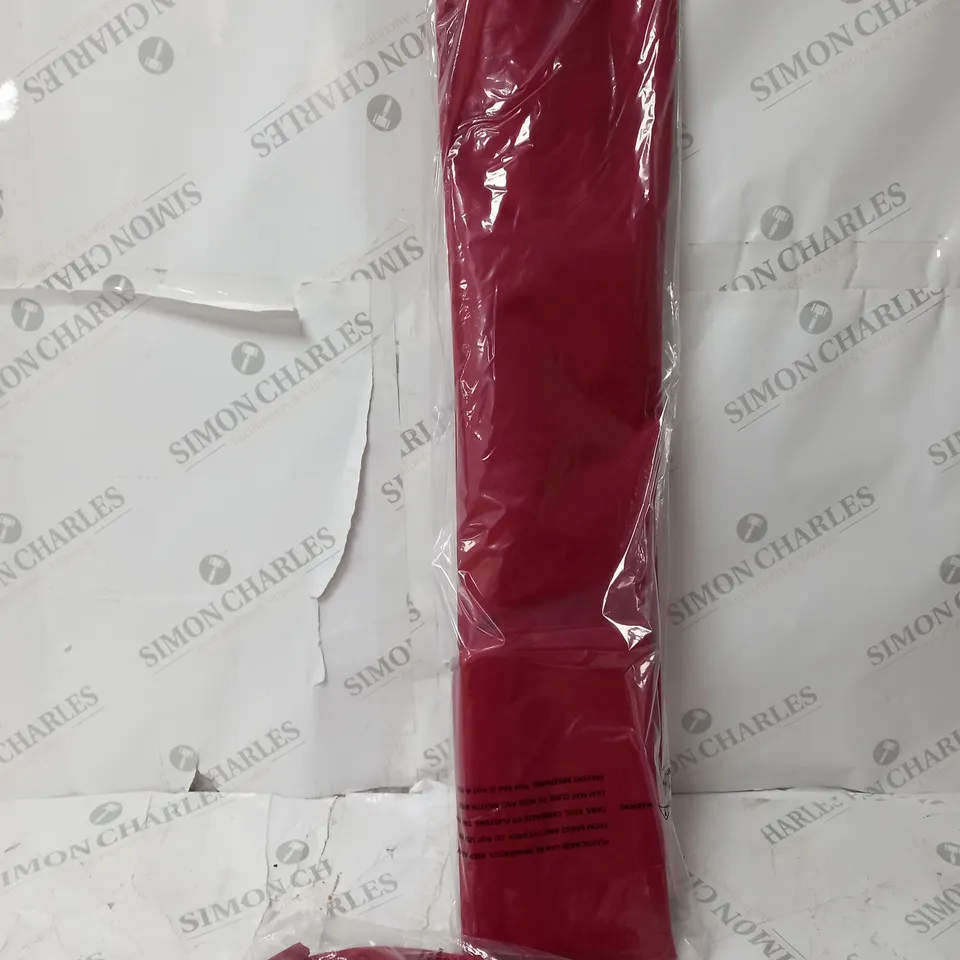 DELK FROSTGUARD PROTECTIVE VEHICLE WINDOW COVER SET IN RED