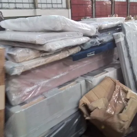 PALLET CONTAINING MULTIPLE BED BASES AND HEADBOARDS 