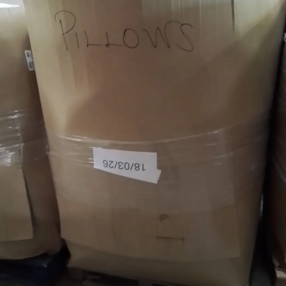 PALLET TO CONTAIN A LARGE QUANTITY OF PILLOWS