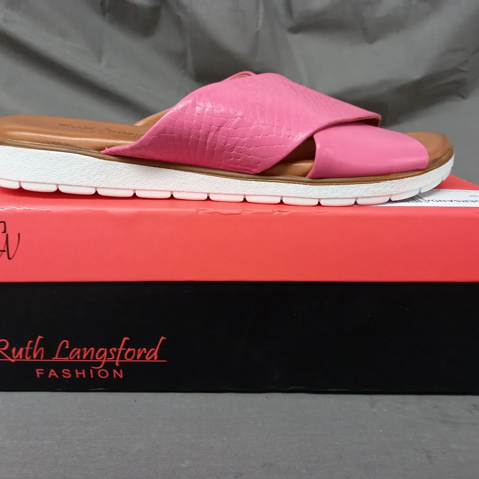 BOXED PAIR OF RUTH LANGSFORD FLAT SANDALS IN PINK SIZE 7