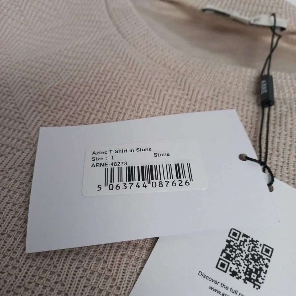ARNE AZTEC T-SHIRT IN STONE, SIZE L