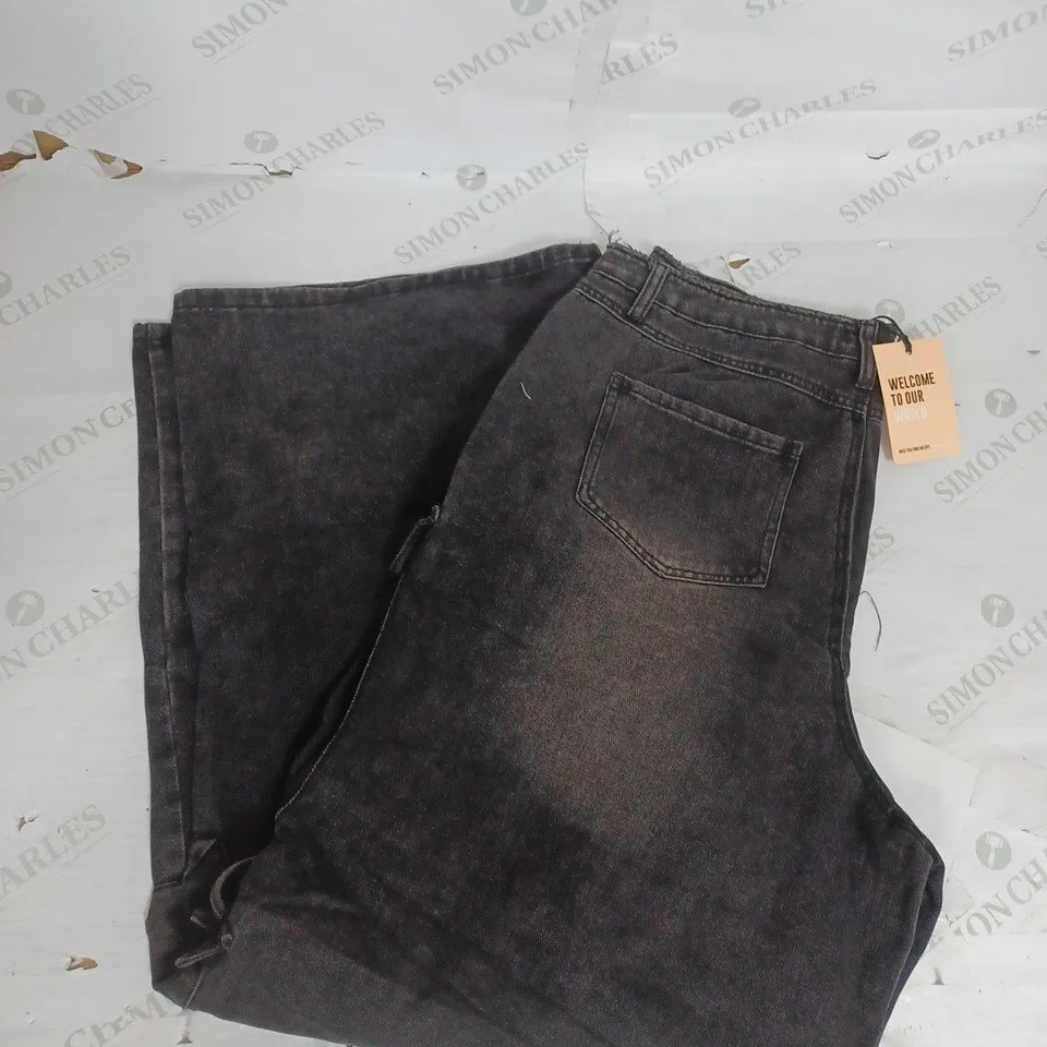 MARS THE LABEL WIDE LEG JEANS IN BLACK WASH SIZE L