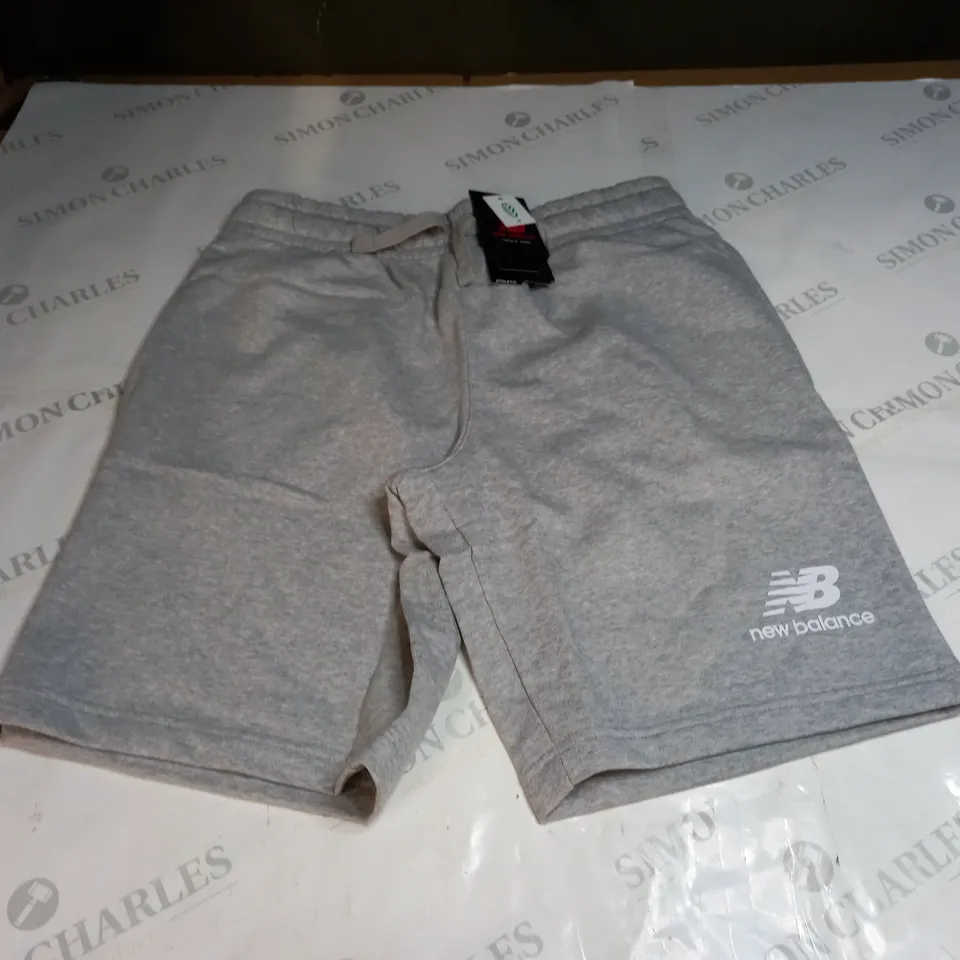 NEW BALANCE FLEECED SHORTS SIZE S