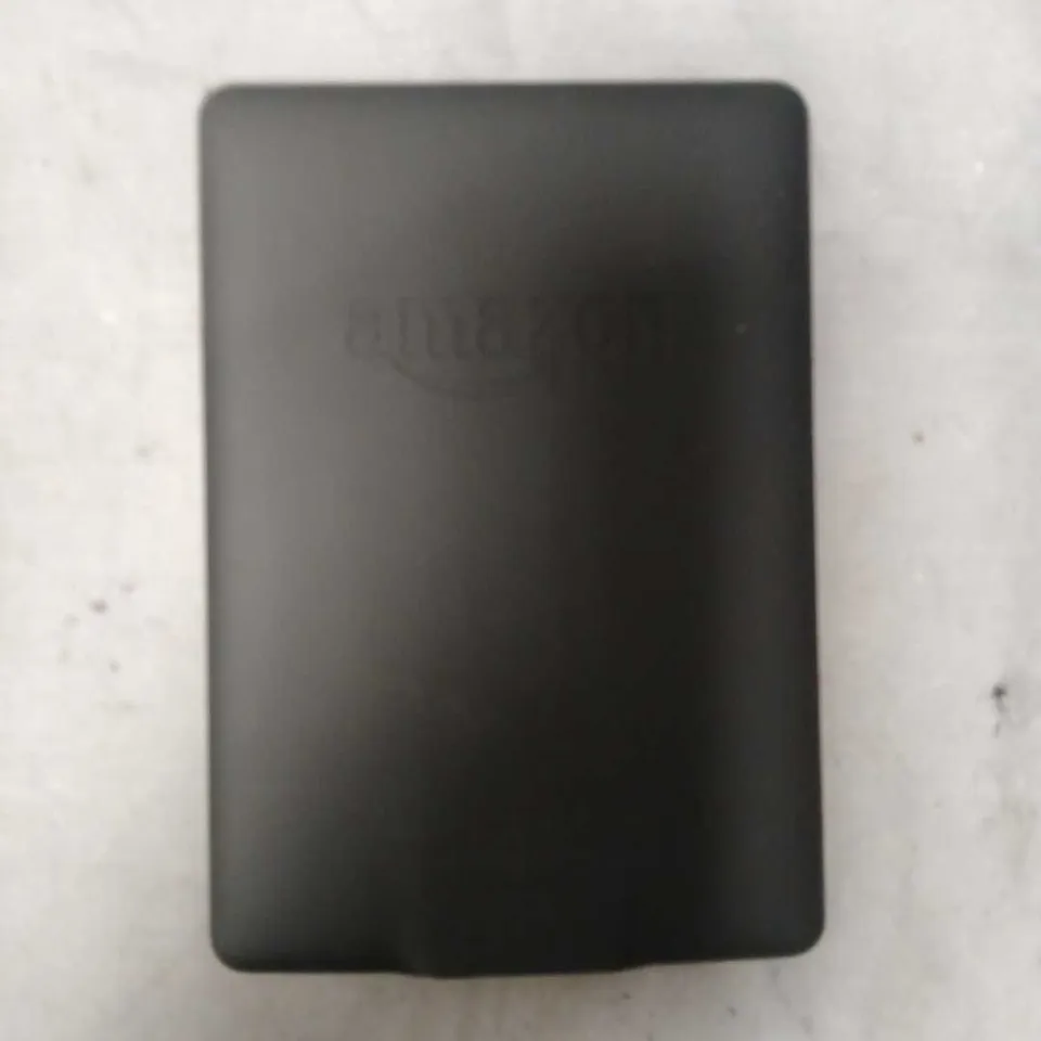 AMAZON KINDLE PAPERWHITE E-READER 