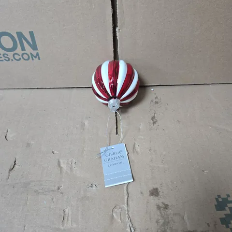 SET OF 24 X GISELA GRAHAM RED AND WHITE CHRISTMAS HANGING ORNAMENTS 
