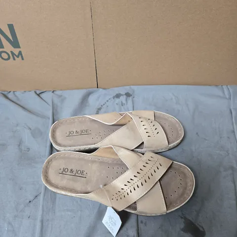 JO & JOE WOMEN’S SANDALS – BEIGE SLIP-ON, UK 4 (EU 37)
