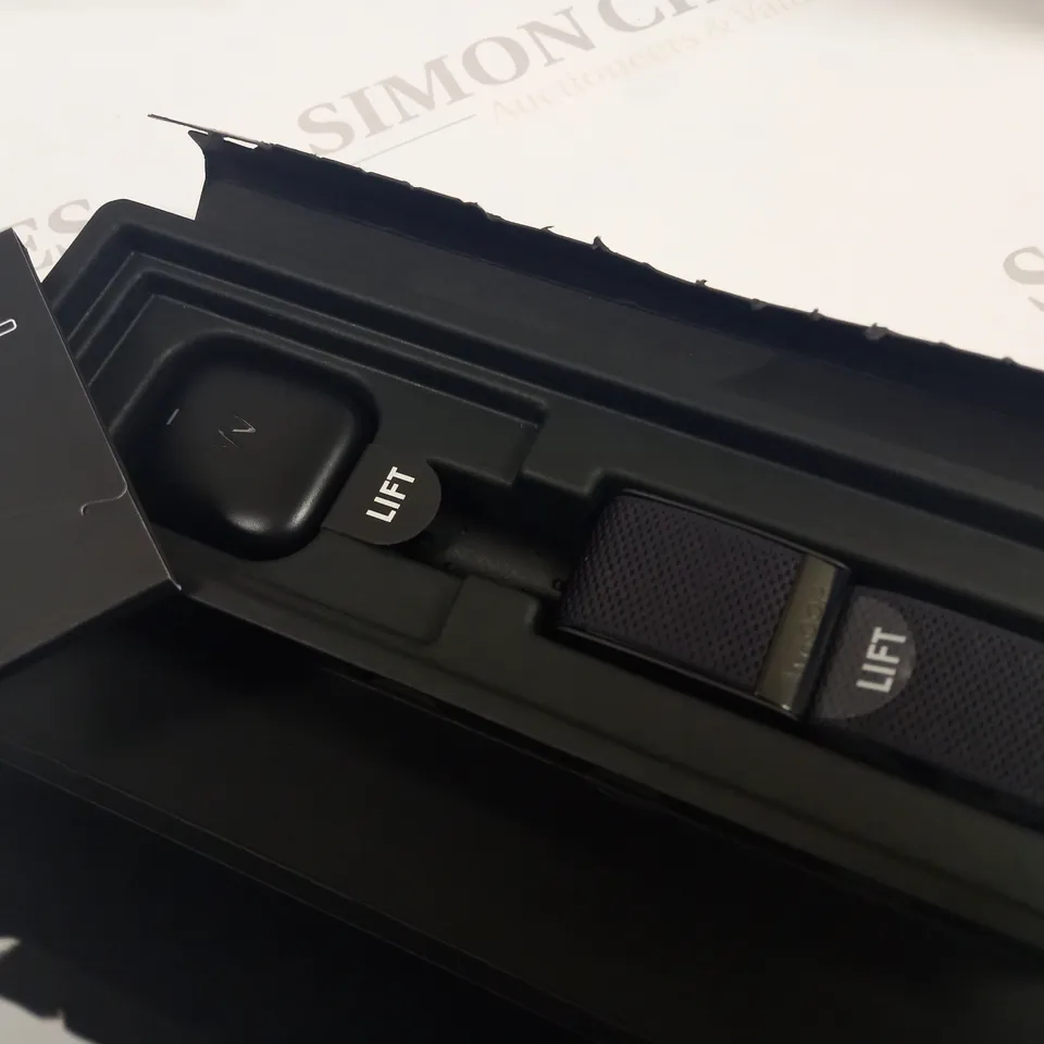 WHOOP 4.0 ACTIVITY MONITOR