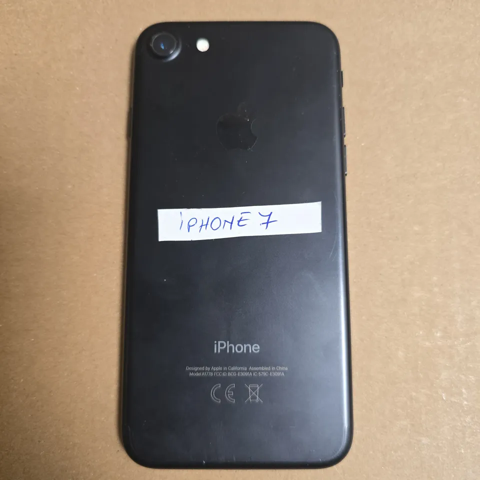 APPLE IPHONE 7 A1778 MOBILE PHONE