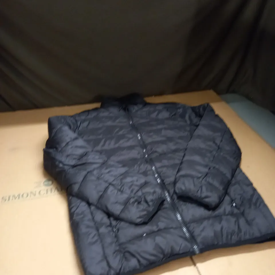 MENS PADDED ZIPPED COAT IN BLACK SIZE M