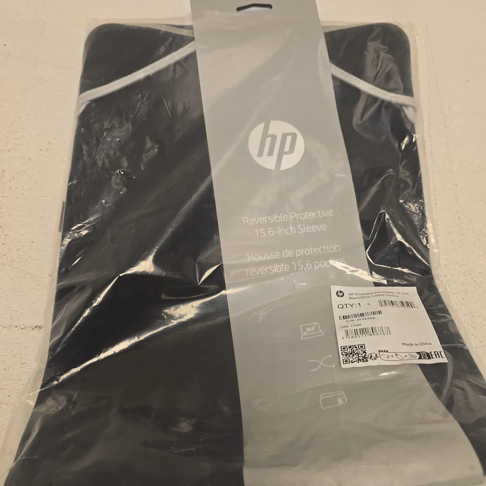 HP 15.6-INCH REVERSIBLE PROTECTIVE LAPTOP SLEEVE