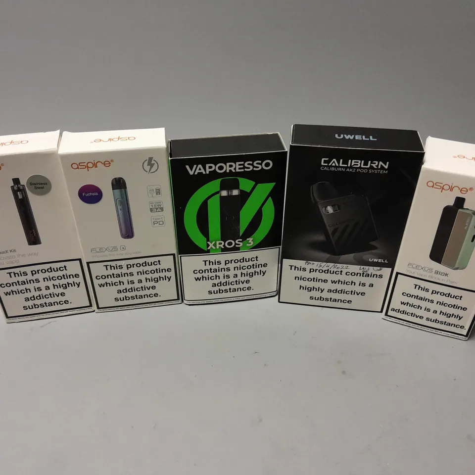 APPROXIMATELY 10 ASSORTED E-CIGS & VAPES TO INCLUDE VPORESSO XROS 3, CALIBURN AK2, ASPIRE POCKEX KIT, ETC