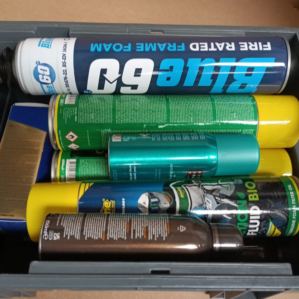 APPROXIMATELY 15 ASSORTED AEROSOLS TO
