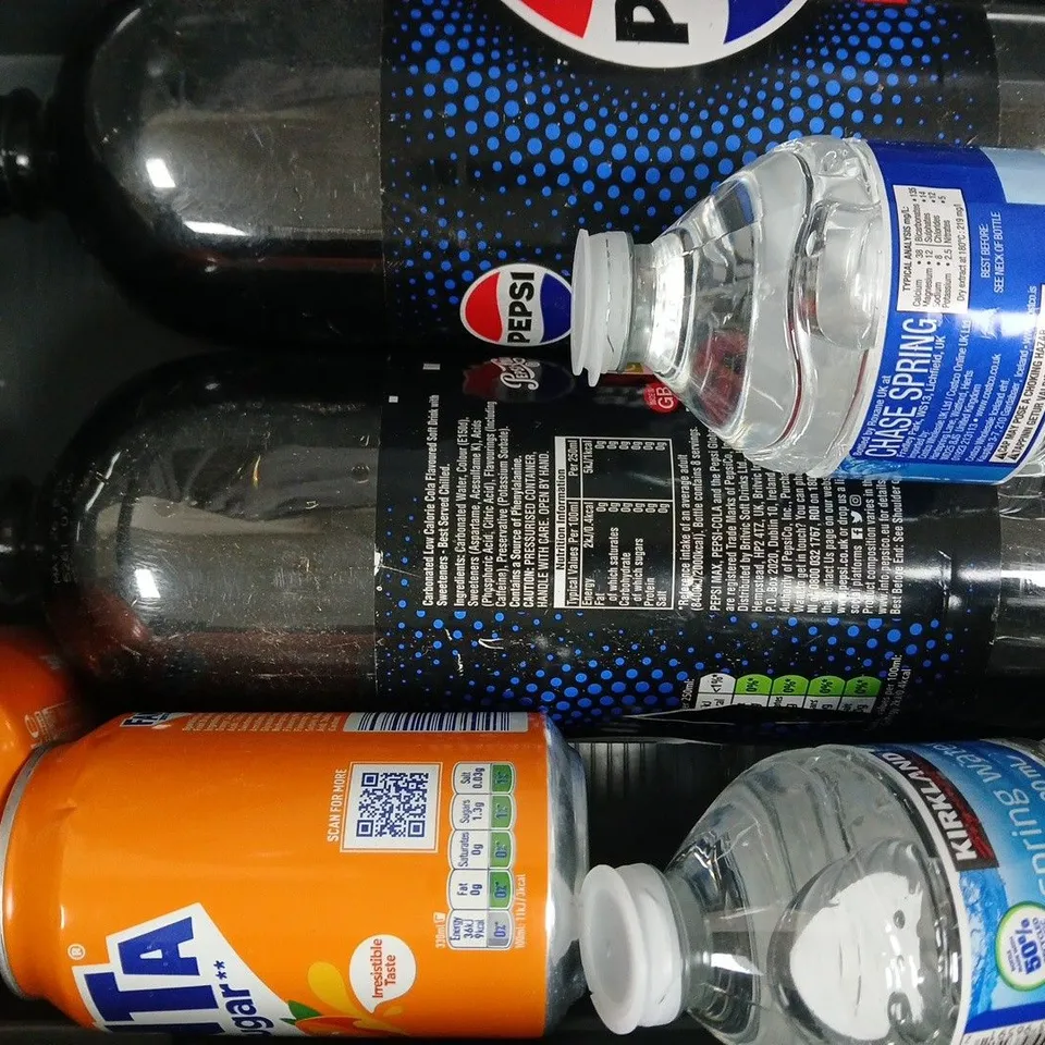 APPROXIMATELY 8 ASSORTED FOOD AND DRINK ITEMS TO INCLUDE PACT COFFEE, FANTA, ETC