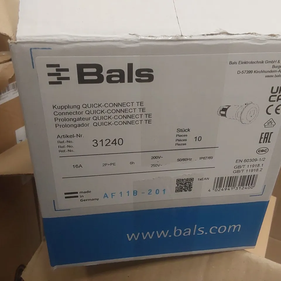 BOX OF APPROXIMATELY 10x CONNECTOR QUICK-CONNECT TE
