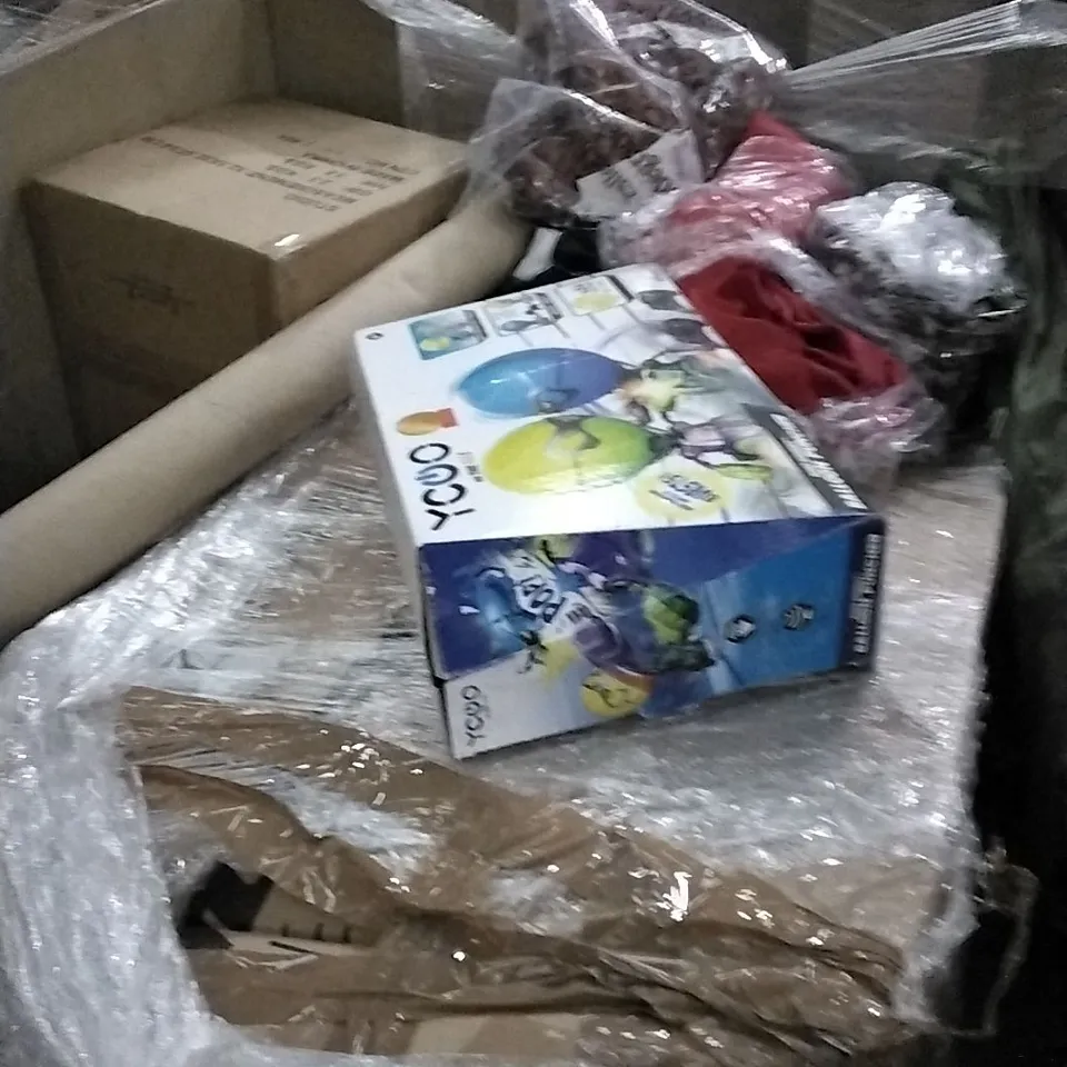 PALLET OF ASSORTED ITEMS INCLUDING ZARA COAT, TABLE TOP THEATRE, DUAL FUNCTION SECURITY BAR, LED MIRROR CABINET AND PLAYMOBIL AQUA TOY SET