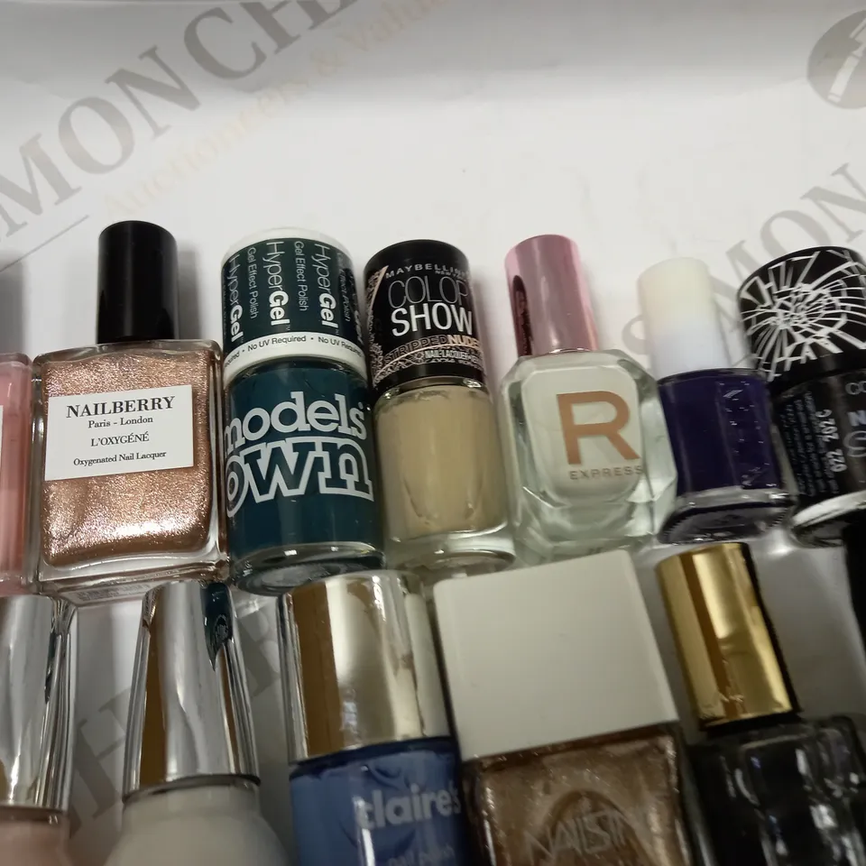ASSORTMENT OF NAIL POLISH APPROX. 20 ITEMS 