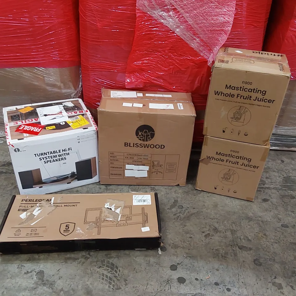 PALLET OF ASSORTED ITEMS INCLUDING: OFFICE CHAIR, TURNTABLE HI-FI SYSTEM WITH SPEAKERS, MASTICATING WHOLE FRUIT JUICER, FULL MOTION TV WALL MOUNT