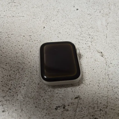 APPLE WATCH SERIES 6 40MM